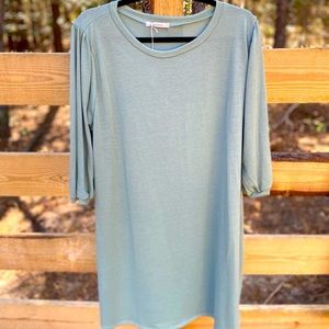 Women’s Dress *Boutique Left Over*